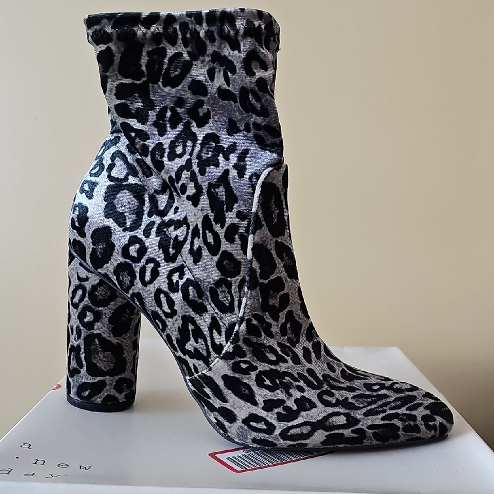 a new day Black and Gray Leopard Heeled Boots